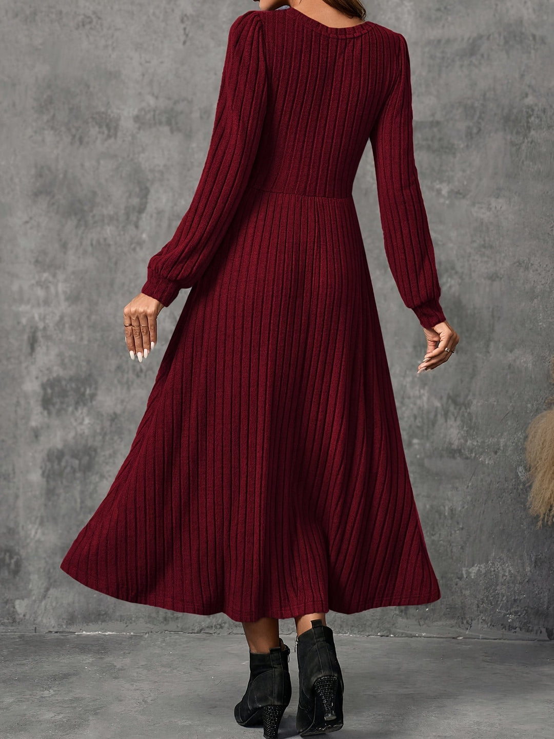 Valencia | Striped Long-Sleeve Maxi Dress