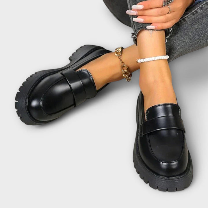 Pia | Women's Comfort Loafers