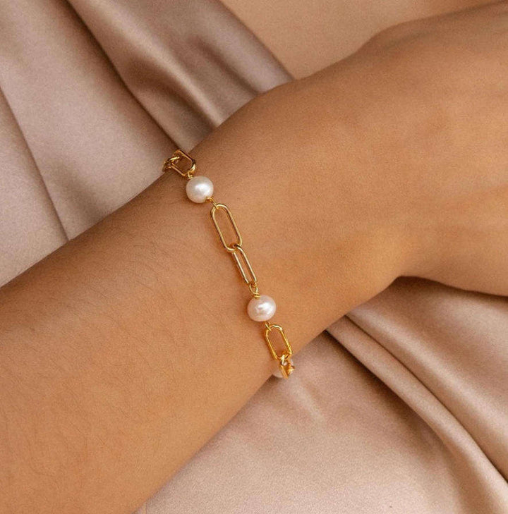 Margot | Women's Pearl Chain Bracelet