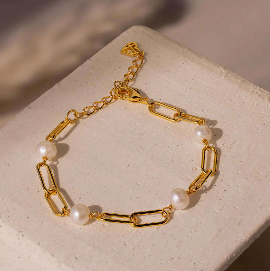 Margot | Women's Pearl Chain Bracelet