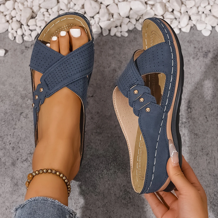 Noelle | Lightweight Wedge Sandals