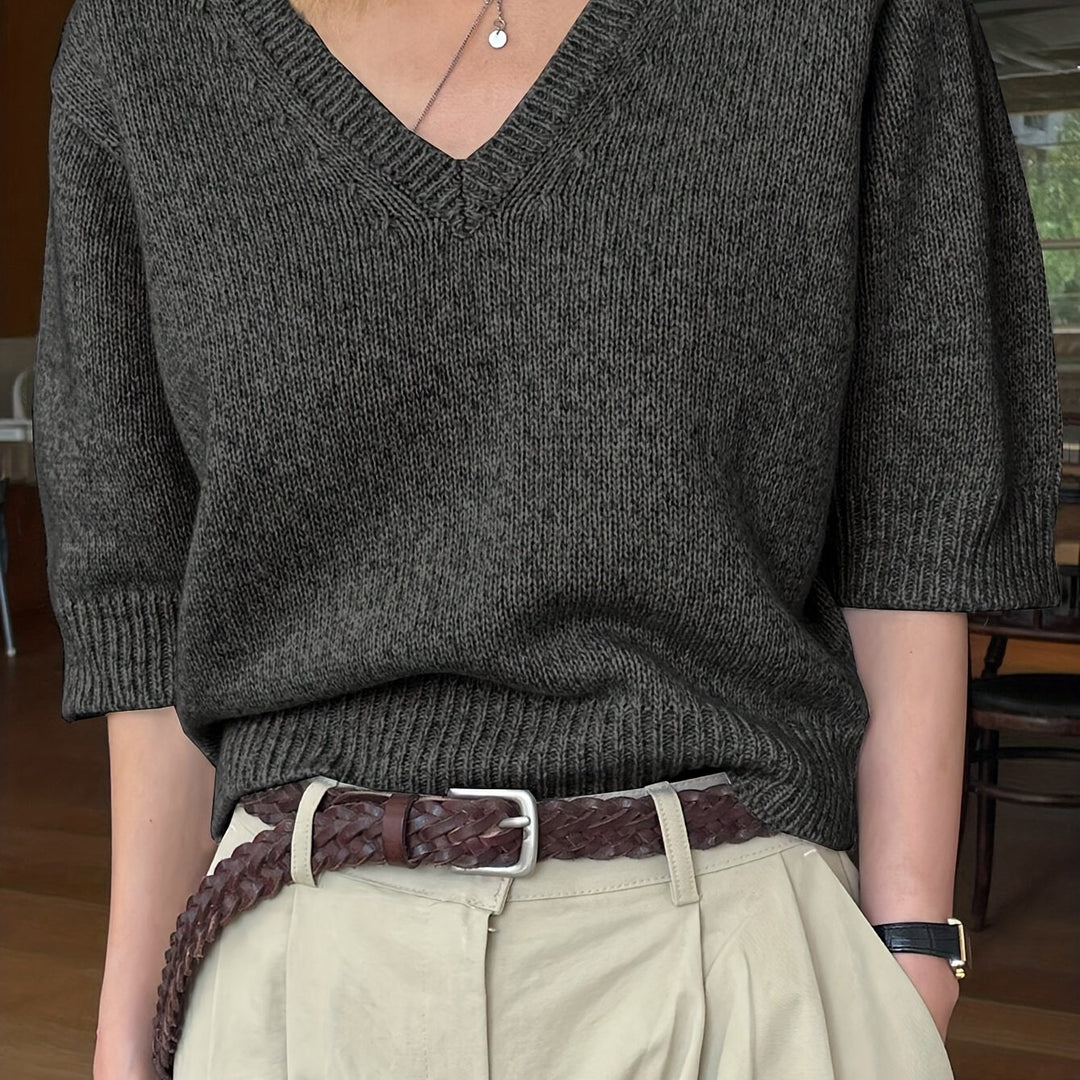 Elara | Loose-Fit V-Neck Short-Sleeve Jumper
