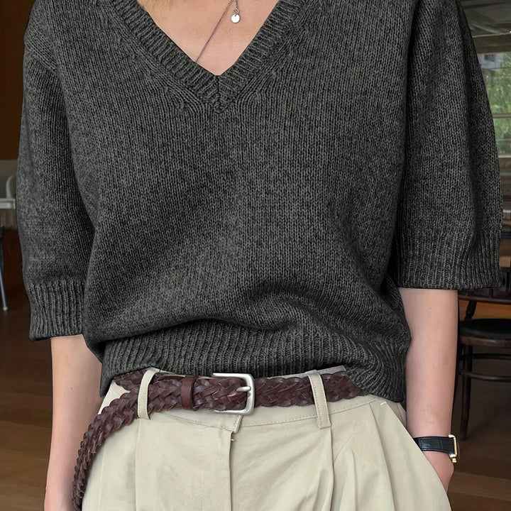 Elara | Loose-Fit V-Neck Short-Sleeve Jumper