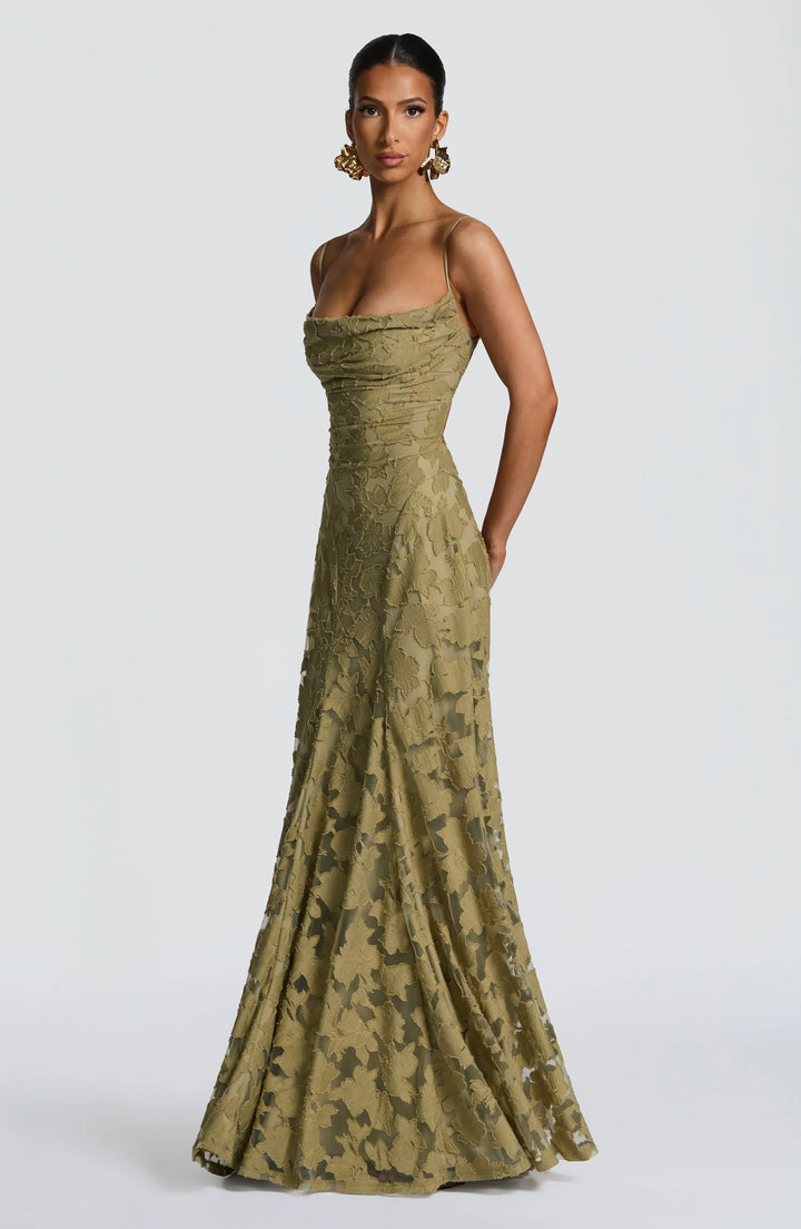 Melioraine | Elegant Flowing Maxi Dress