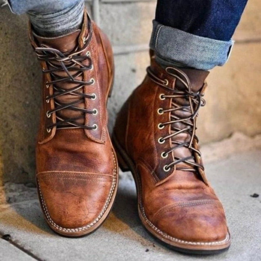 Julian | Classic Lace-Up Boots