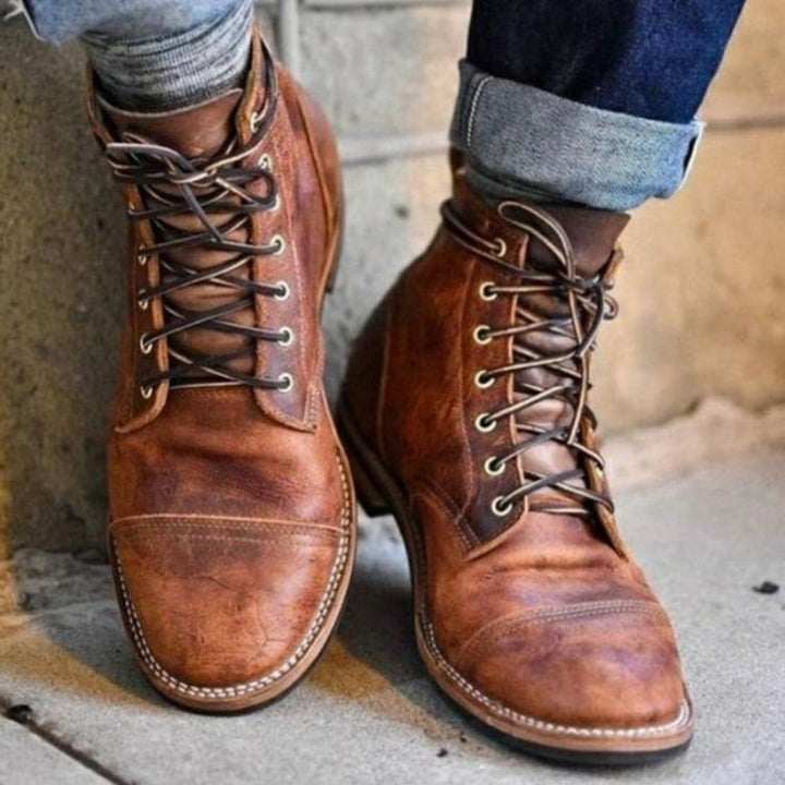 Julian | Classic Lace-Up Boots