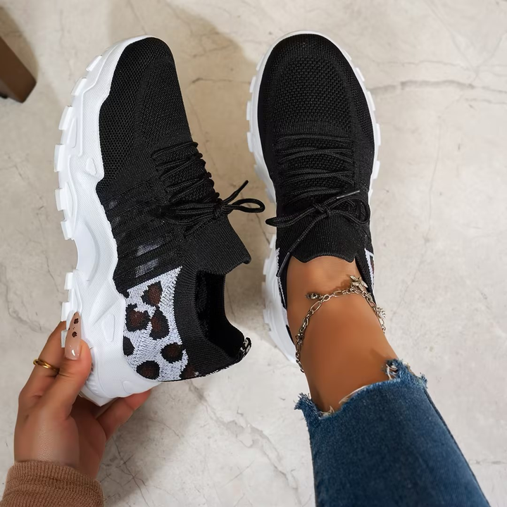 Maica | Supportive Walking Trainers