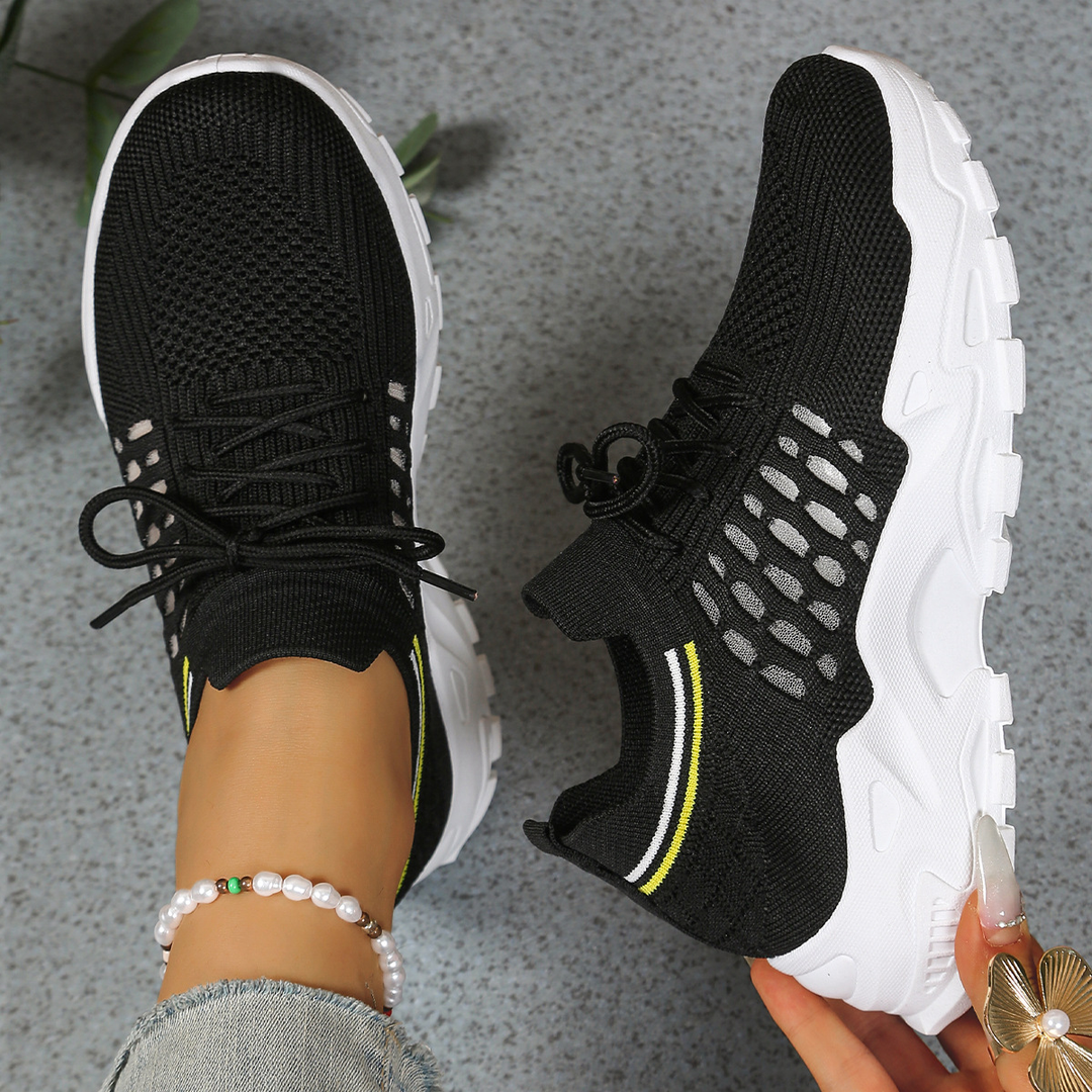 Maica | Supportive Walking Trainers