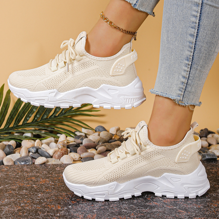 Maica | Supportive Walking Trainers