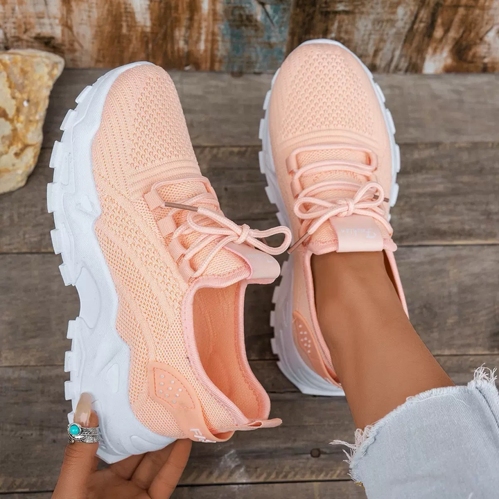 Maica | Supportive Walking Trainers