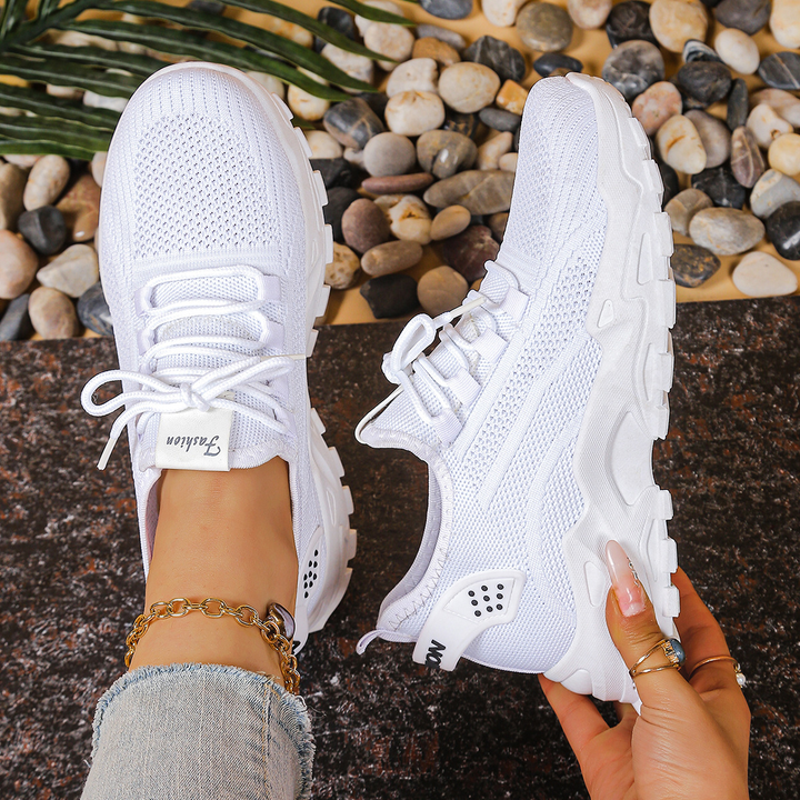 Maica | Supportive Walking Trainers
